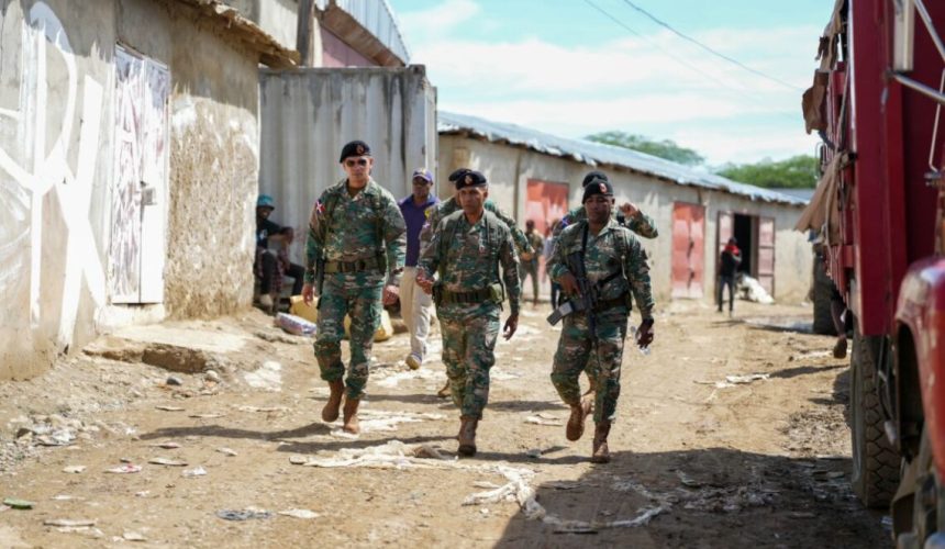 Comandante del Ejército Dominicano supervisa destacamentos fronterizos
