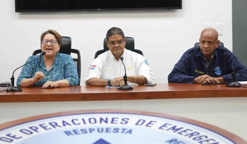 Un menor fallecido y 16 acueductos afectados tras lluvias, según COE