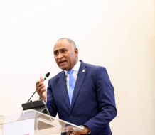 Senador Julito Fulcar aboga por aplicar la indexación salarial con acuerdo y planificación estatal