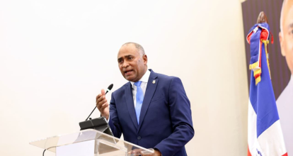 Senador Julito Fulcar aboga por aplicar la indexación salarial con acuerdo y planificación estatal