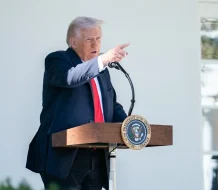 Donald Trump llama a periodista «cerdita»