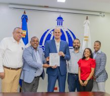 Academia Luisito Mercedes dedica torneo al director de INABIE, Adolfo Pérez