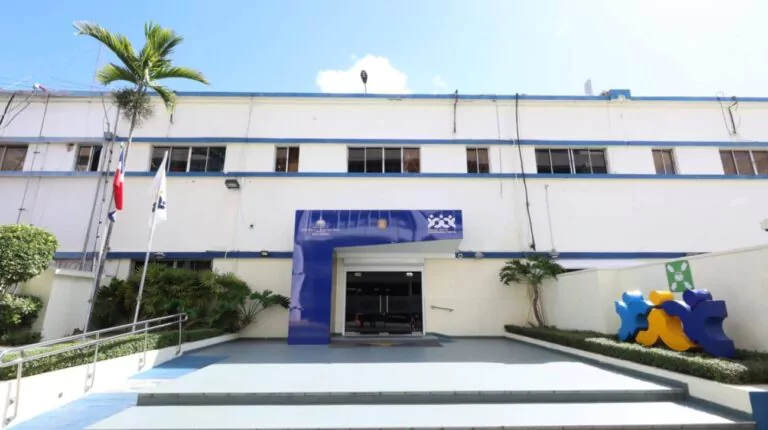 DGCP anula licitación del Hospital Marcelino Vélez por irregularidades en proceso de compras