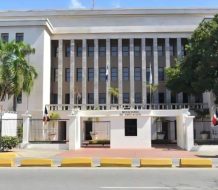 Minerd mantiene suspendida la docencia en San José de Ocoa y zonas de Barahona