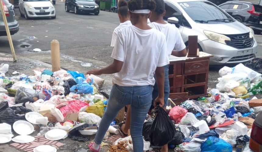 Residentes del sector 24 de Abril denuncian vertedero improvisado que pone en riesgo la salud y seguridad de la comunidad