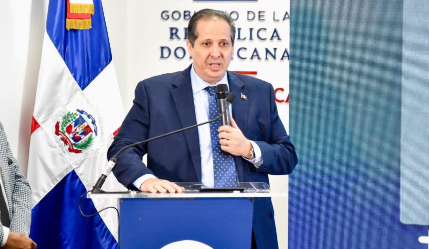 Ministro de Salud anuncia Jornada Nacional de Vacunación contra la influenza