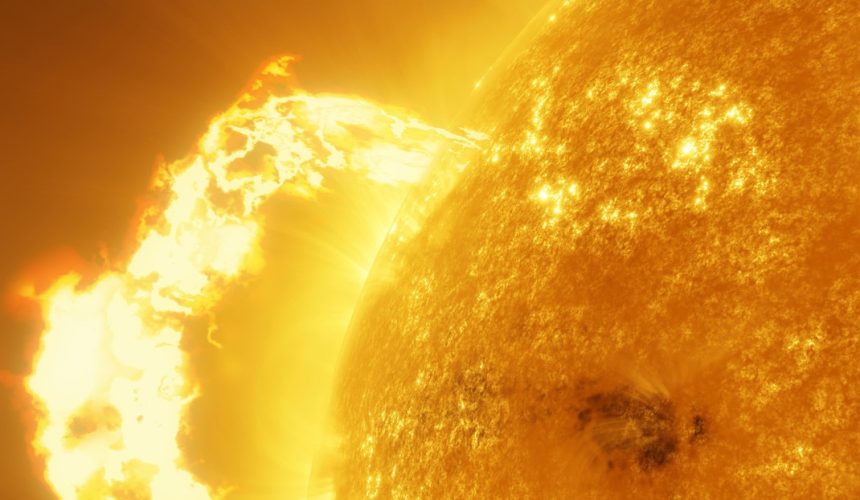 Potente llamarada solar provoca 'apagones' de radio en Europa y África