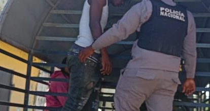 Policía recupera motocicletas robadas, y detiene varios tras operativos en Los Guaricanos