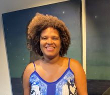 “Somos negro, negro, negro”: Adela Dore denuncia el racismo en RD a través de su arte