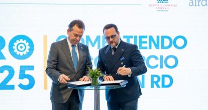 Ministros de Industria y Comercio de RD y Panamá firman acuerdo para combatir comercio ilícito