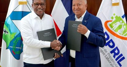 IDOPPRIL y Ayuntamiento de San Cristóbal firman convenio de seguridad y salud laboral