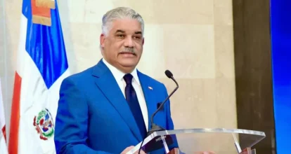 Miguel Vargas advierte deterioro del clima social por crisis económica y escándalos oficiales