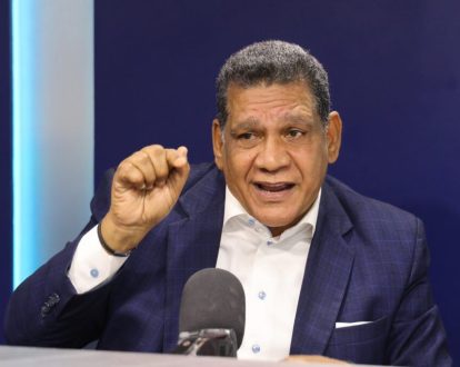 Rubén Maldonado denuncia estafa eléctrica del PRM y convoca marcha el 30 de noviembre