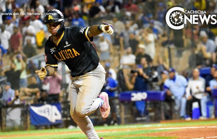 ¡Épico! Águilas dejan en el terreno a los Tigres del Licey