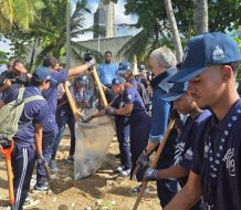 Ministro de Educación encabeza lanzamiento de la primera misión del voluntariado “Ciudadanos al 100”