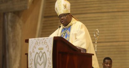 Obispo Castro Marte cataloga como “un adefesio legal” sentencia del TC 