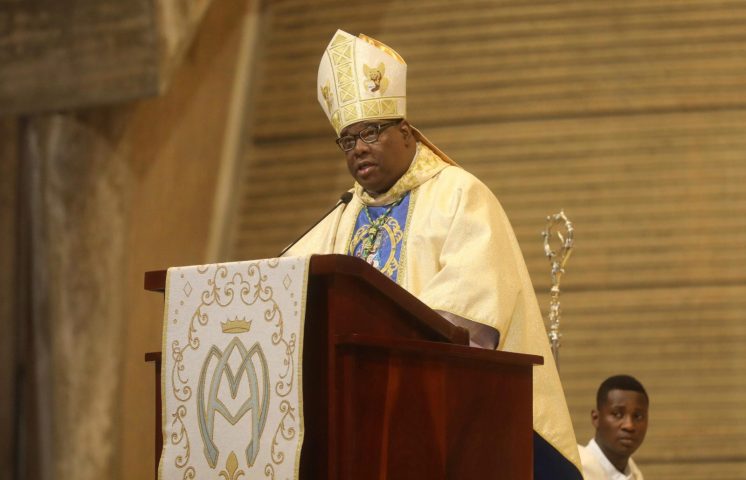 Obispo Castro Marte cataloga como “un adefesio legal” sentencia del TC