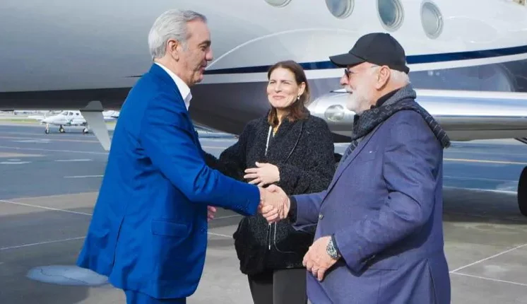 Abinader llega a california donde participará en reunión anual de Semiconductores