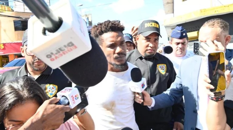 Imponen tres meses de prisión preventiva al acusado del doble homicidio en Brisas del Este