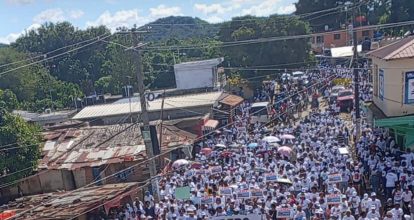 Residentes de La Cuaba protestan contra creación de vertedero