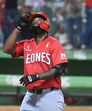 Escogido y Toros ganan los partidos de este domingo; un juego se pospone por lluvias