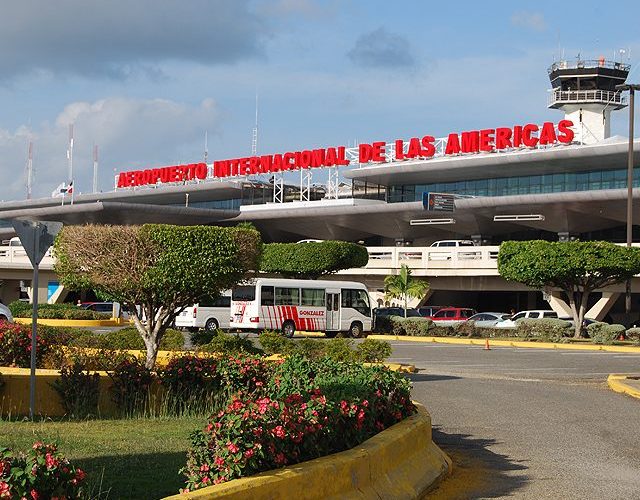 RD aprueba 800 vuelos adicionales tras el paso del huracán Melissa por islas cercanas