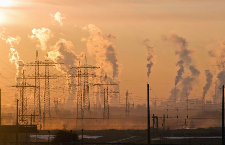 Chile es el país con mayor contaminación del aire, según informe