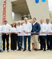 Presidente Abinader y Ministro Bonilla inauguranHospital  Regional Universitario Dr. Ángel María Gatón de San Francisco de Macorís 