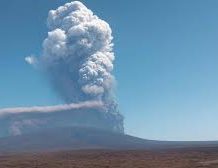 La ceniza de una erupción volcánica en Etiopía obliga a la India a revisar planes aéreos