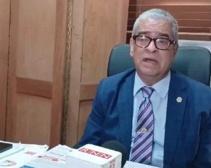 Vicepresidente del CMD exige cambios y denuncia crisis salarial en el sector médico