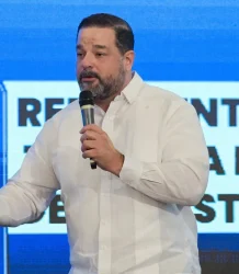 Ministro Paíno Henríquez destaca avances en agua, fiscalización y protección ambiental