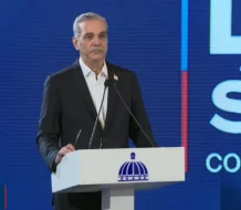 Abinader reitera uso de espacios en San Isidro y AILA por EE.UU. será hasta abril