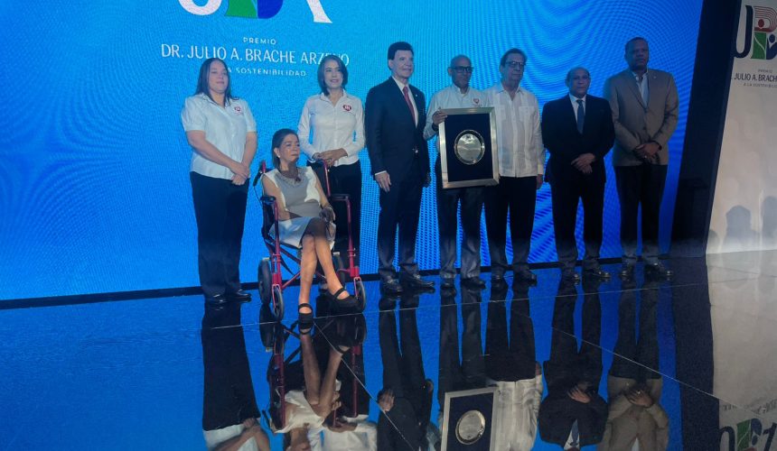 Fundación Rica entrega Premio Dr. Julio A. Brache Arzeno a la Sostenibilidad  Quinta Edición