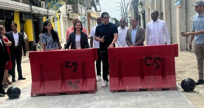 Ministro Collado reabre más calles en Ciudad Colonial y presenta obras de monasterio de San Francisco.