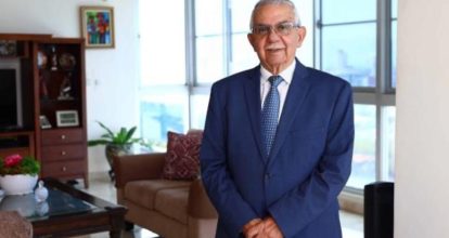 Presidente Abinader instruye crear comisión para mayores controles en Senasa y designará a Arismendi Díaz Santana como coordinador