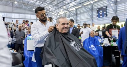 Abinader encabeza encuentro “Barberos RD” para apoyar y premiar el talento en el mundo de la belleza