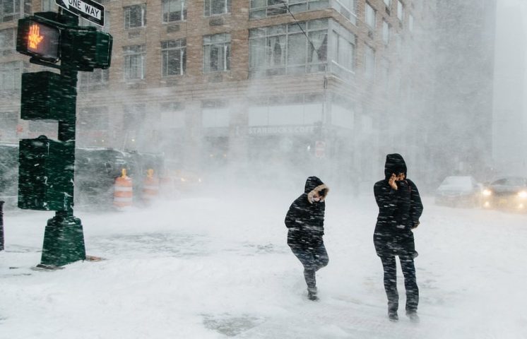 Más de 1.5 millones de dominicanos resultan afectados por tormenta de nieve en EE.UU