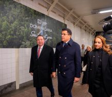 Turismo llena de color y sabor dominicano Grand Central de NY.