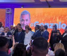 Cientos de peledeistas anuncian aspiraciones presidenciales de Gonzalo Castillo