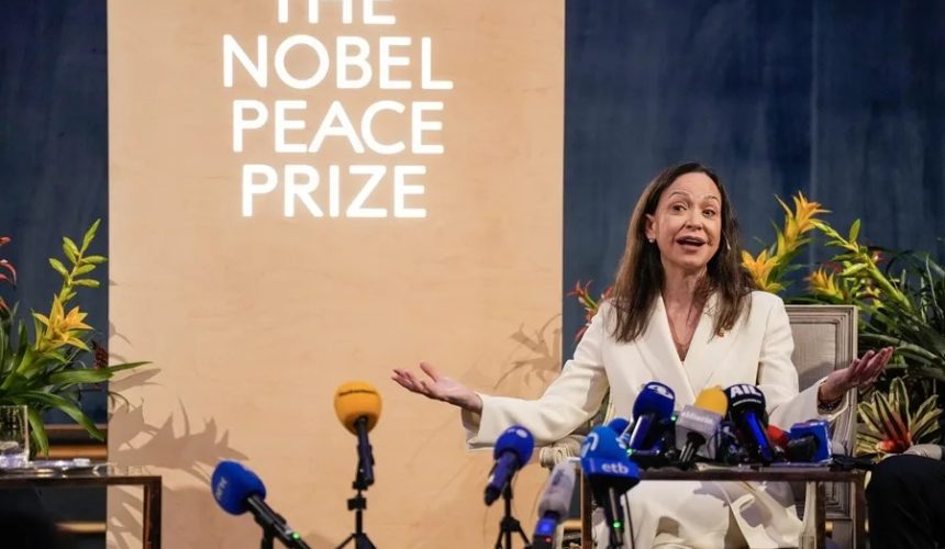 Machado dice que trabaja con el gobierno de EEUU pero no está implicada en sus operaciones