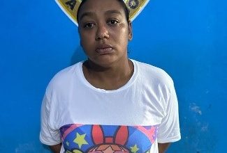 Policía Nacional detiene en Puerto Plata a mujer acusada de homicidio durante disputa familiar