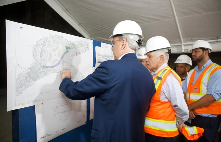 Abinader realiza visita de supervisión al túnel bajo la Plaza de la Bandera
