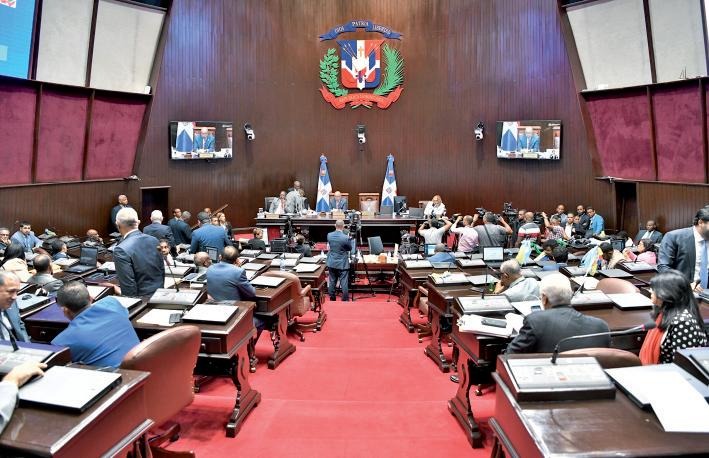 Cámara de Diputados aprueba de urgencia emisión de bonos por más de RD$400 mil millones