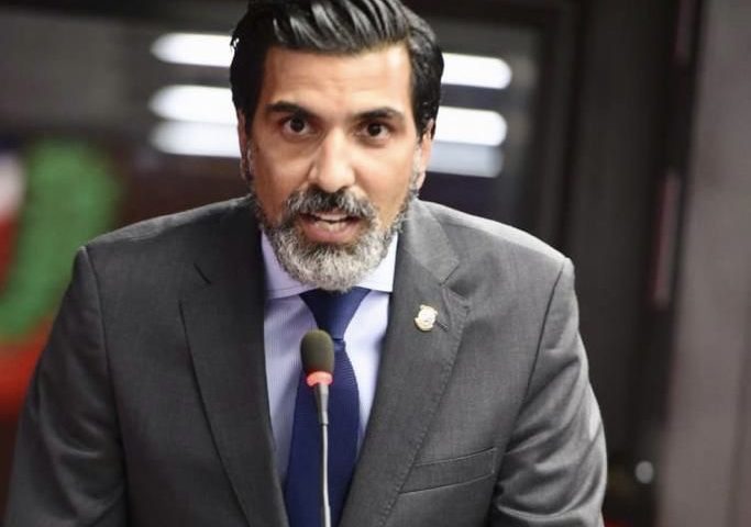 Diputado solicita a Luis Abinader instruir extensión del horario de expendio de bebidas alcohólicas en colmados y colmadones