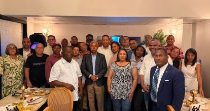 Sector externo de Dío Astacio celebra desayuno navideño con líderes políticos en Santo Domingo Este