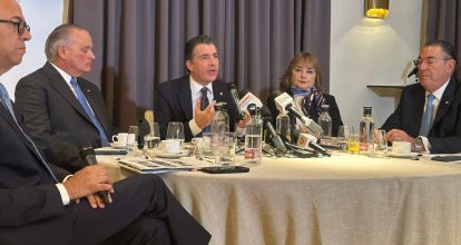 Banco Popular reafirma su liderazgo turístico en FITUR 2026 con una cartera de inversión de US$2,200 millones