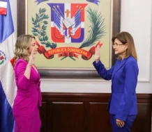 Gloria Reyes es juramentada como nueva ministra de la Mujer