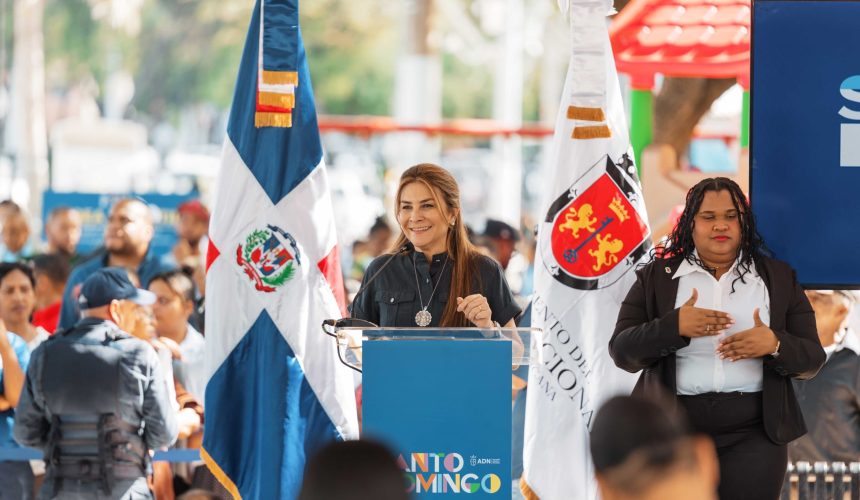 Carolina Mejía entrega primera etapa del bulevar y parque Pedro Livio Cedeño