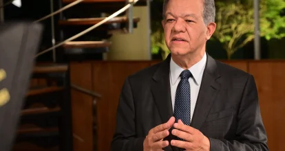 Leonel Fernández fijará su posición este miércoles a la situación en Venezuela