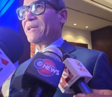 El ministro de Trabajo Eddy Olivares presenta programa 